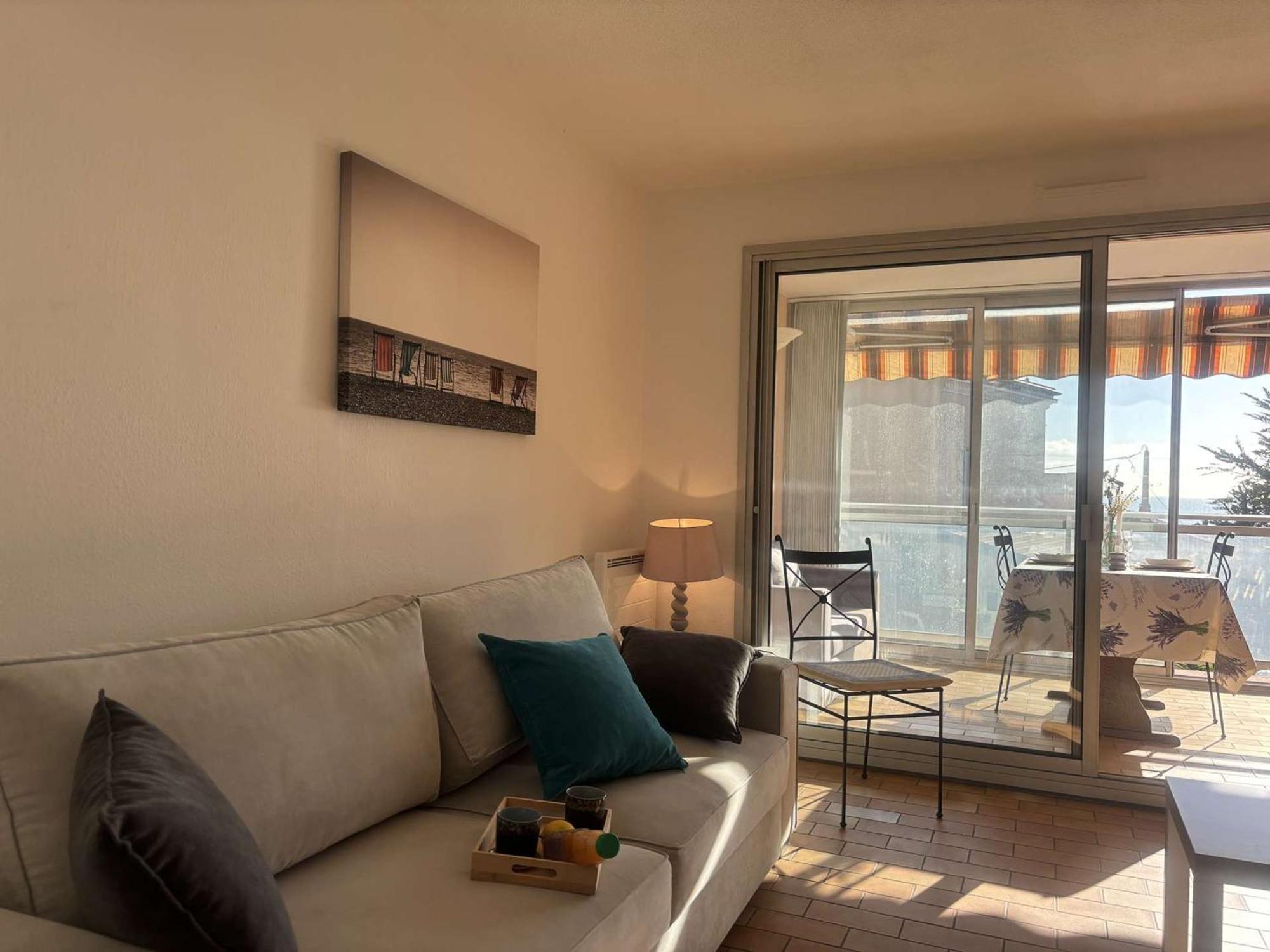 Studio Agreable Avec Loggia, Garage Et Plage A Proximite - 2 Couchages, Golfe-Juan - Fr-1-252-62 Ngoại thất bức ảnh